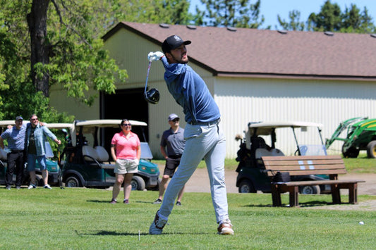 Inspirational Golfer Helps With Autism Northwest Fundraiser